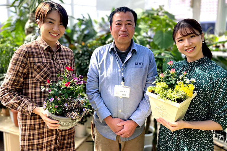 The mixed flower container Classroom is taught by professionals at Takarazuka, a city of horticulture that has a thousand years of history.