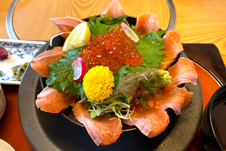 Stay at Fairfield by Marriott Hyogo Awaji Fukura, the perfect base for experiencing the natural beauty of Awaji Island! (Part 2) Awaji Island’s cherry salmon and onions: A tour for enjoying the flavors of spring