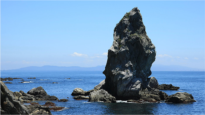 上立神岩