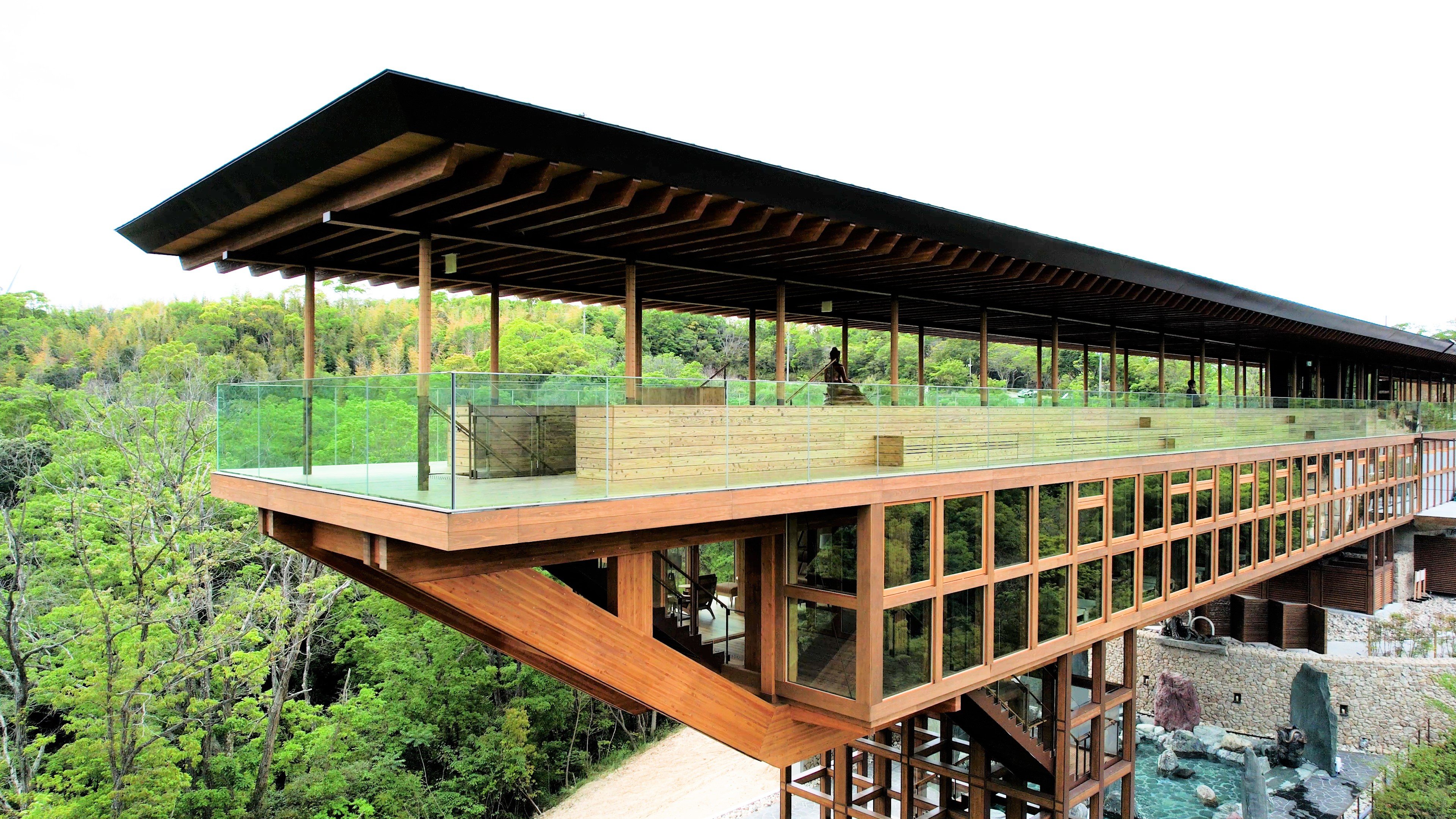 淡路島の大自然、日本の中心 東経135度の地で 自分と向き合う禅体験