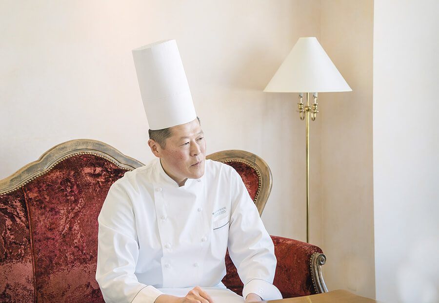 能登地震寄付　フランスの料理人　17世紀の料理書　中型本 ラ・ヴァレンヌ「フランスの料理人」: 17世紀の料理書 | 森本