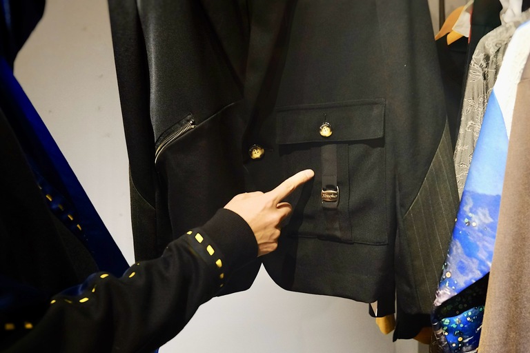 The original brand, "N’enuphar," offers clothing with narrative elements and a vintage flair 