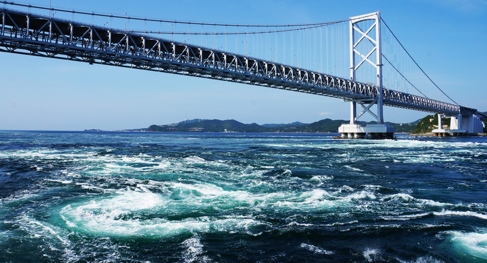 鳴門海峡とうず潮