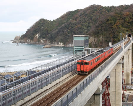 余部鉄橋「空の駅」