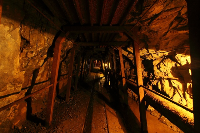 明延探検坑道-4