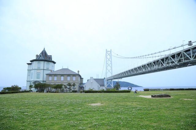 明石海峡大橋と孫文記念館