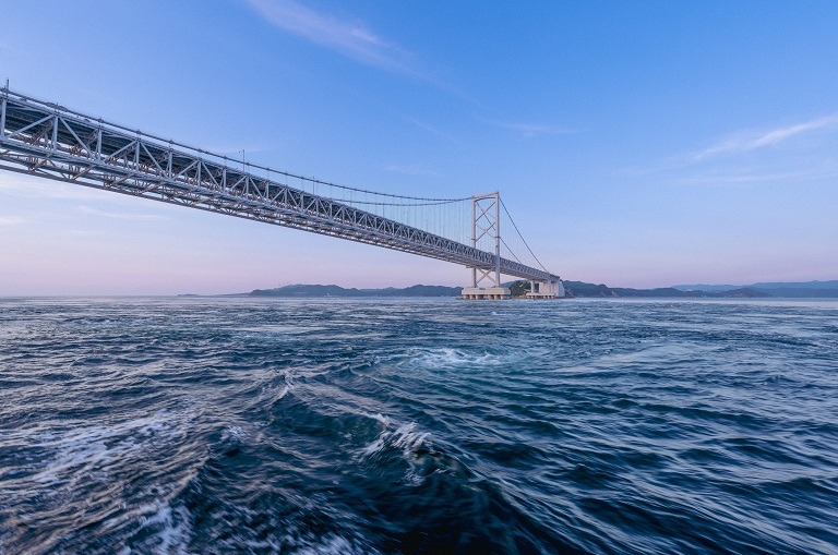 淡路島の絶景を巡るドライブでリトリート