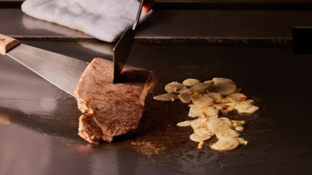 兵庫の一流グルメのあとは瀬戸内国際芸術祭へ、美食でめぐる旅