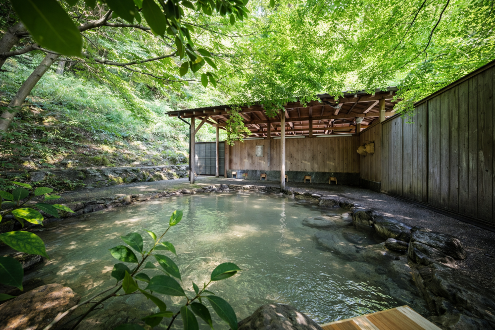 次の旅は、オーシャンビューの美肌温泉？山の美人湯？