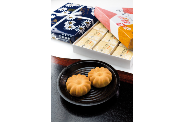 銘菓『野路菊の里』（株式会社柴田最正堂）