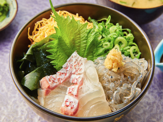 3. 淡路島の生しらす