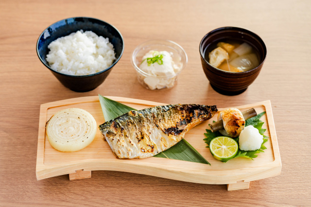 うずしお囲炉裏定食