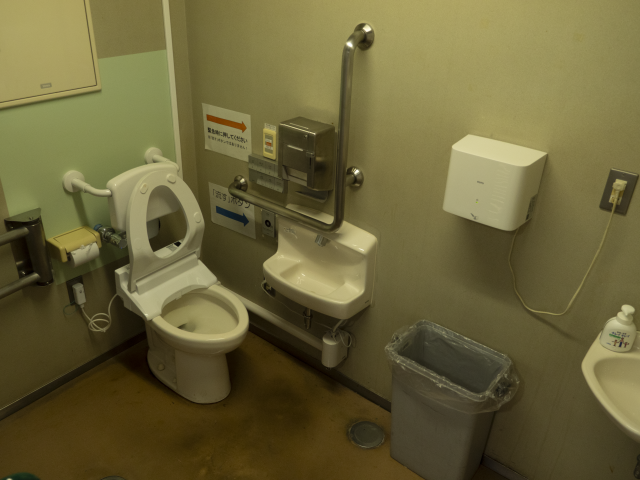 かもめりあ男子トイレ