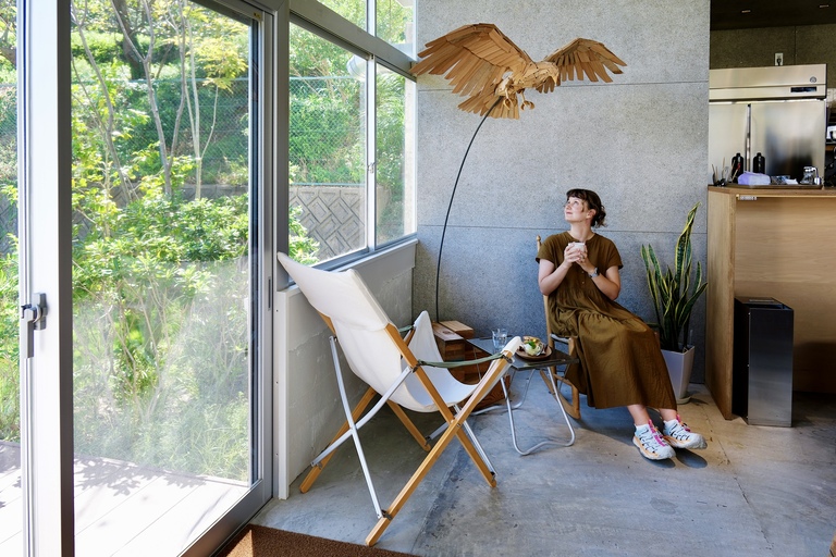 Cozy cafe with great coffee and sandwiches on the first floor