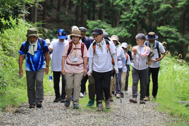 “不老長寿”の道 多可の森健康ウォーキング
