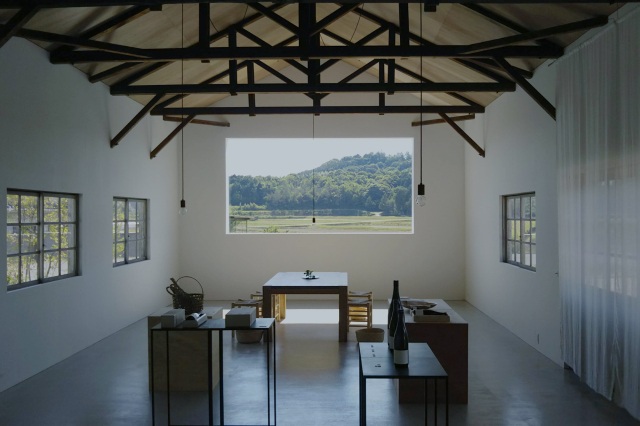 酒米が育つ場所で農家が伝える、日本酒のシンボル“杉玉”づくり