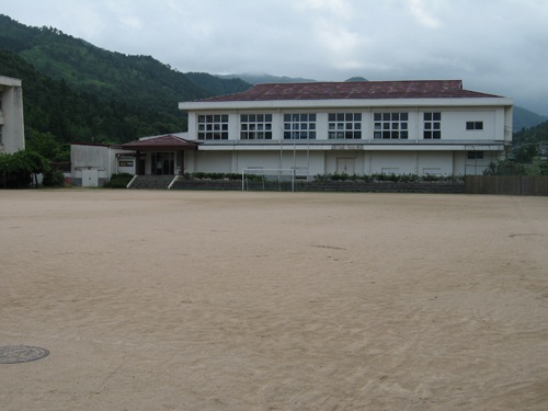 旧関宮小学校