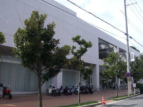 西宮市教育文化センター(西宮市立中央図書館・郷土資料館)