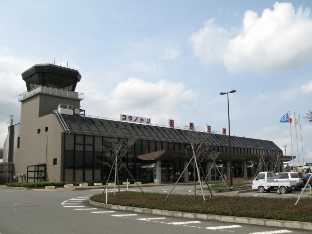コウノトリ但馬空港