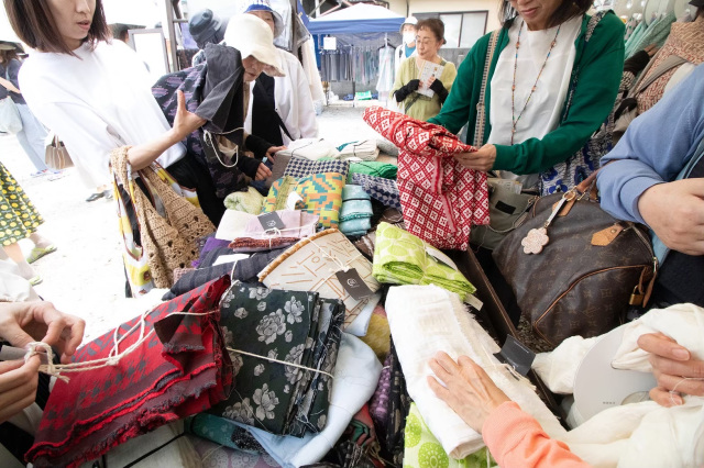 播州織のまち・西脇へ 年に一度の生地の祭典「播博」と森のアフタヌーンティー
