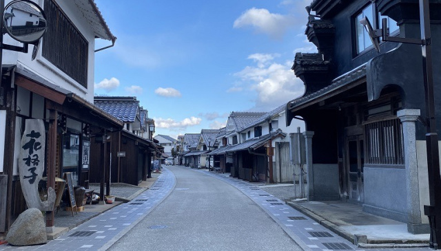 河原町妻入商家群