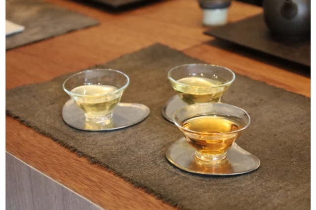 姫路・MONZENで味わう 煎茶・和紅茶・日本烏龍茶の秋の日本茶会
